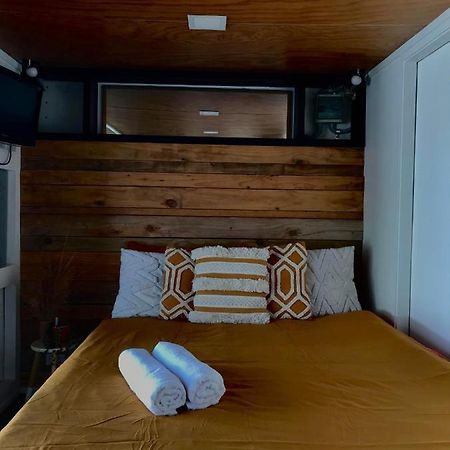 Onehunga Garden Tinyhouse With Parking 호텔 오클랜드 외부 사진